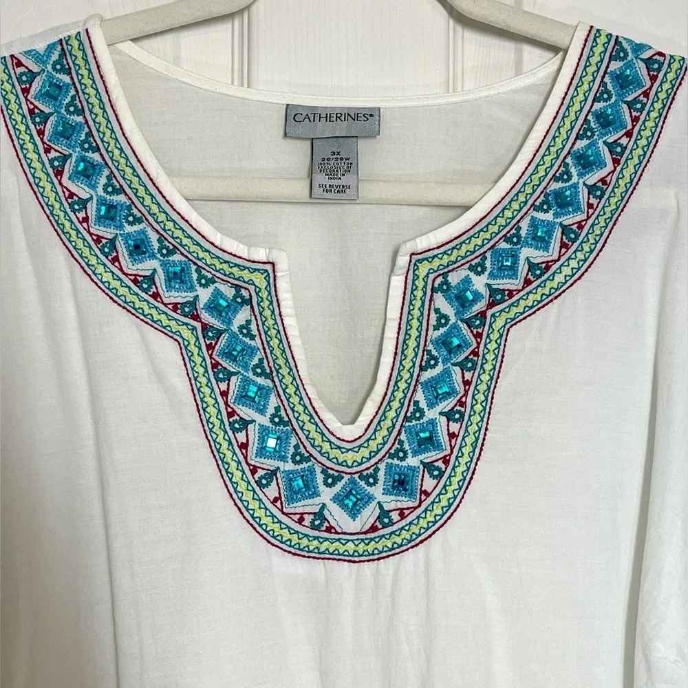 Catherine’s Women’s Plus Size Embroidered Beaded Tunic Top Size 3X 26/28W, White